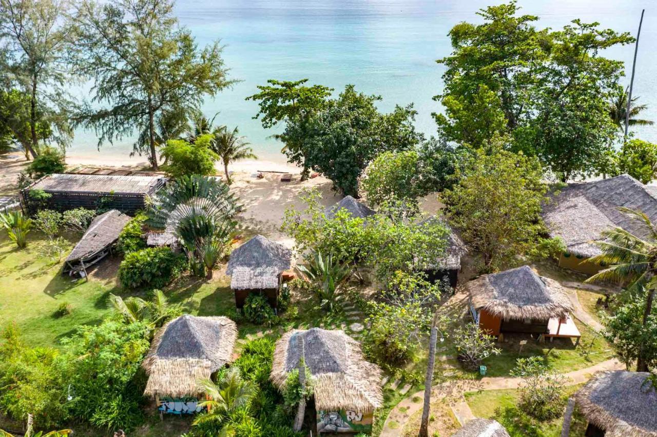 Monkey Island Resort Koh Mak Exterior photo